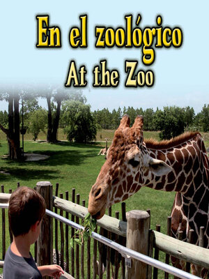 cover image of En el zoológico (At the Zoo)